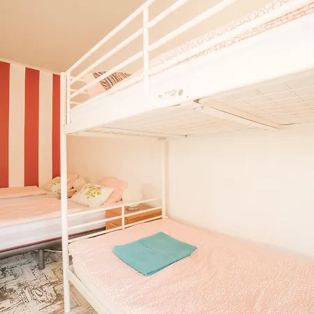 Vistas De אכסניה