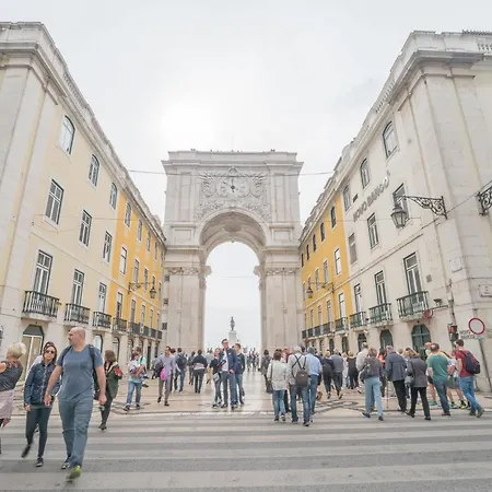 Vistas De بيت شباب Lisboa